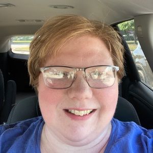 Meet your Posher, Rebekah